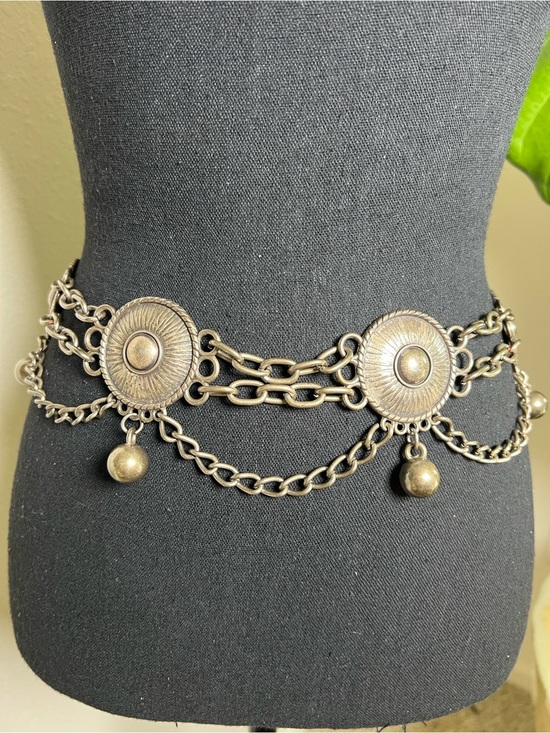 ESCADA Women’s Vintage Chainlink Metal Three-layer Antique Silver Tone Belt main image 9